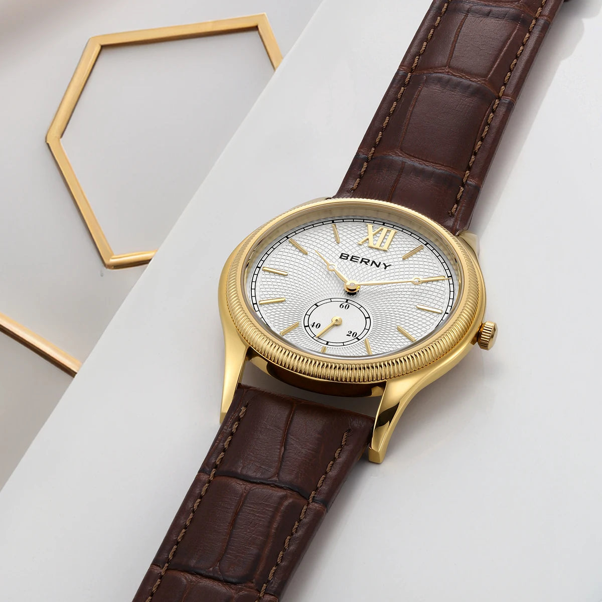 שעון קוורץ 'Skynor' רצועת עור